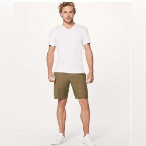 Lululemon Men’s Commission Short *9", Artifact, Size 38